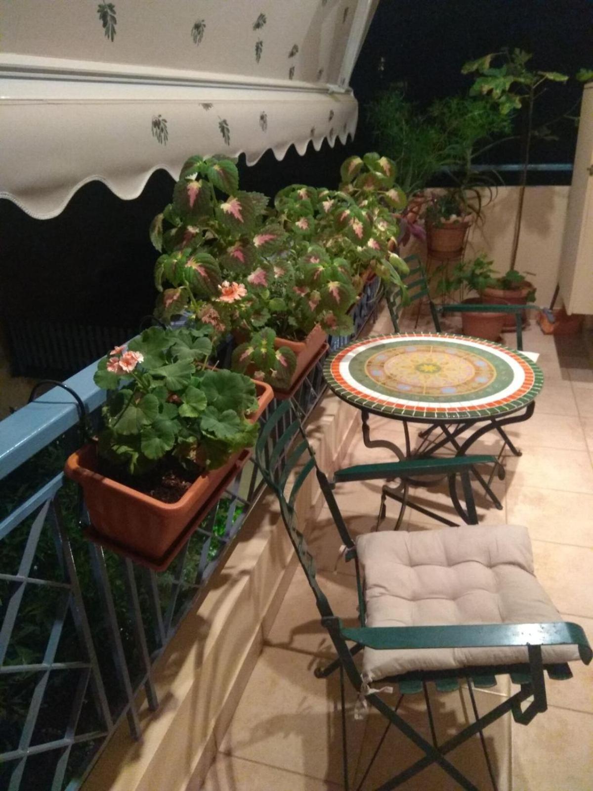 Apartamento Polyxeni Atenas Exterior foto