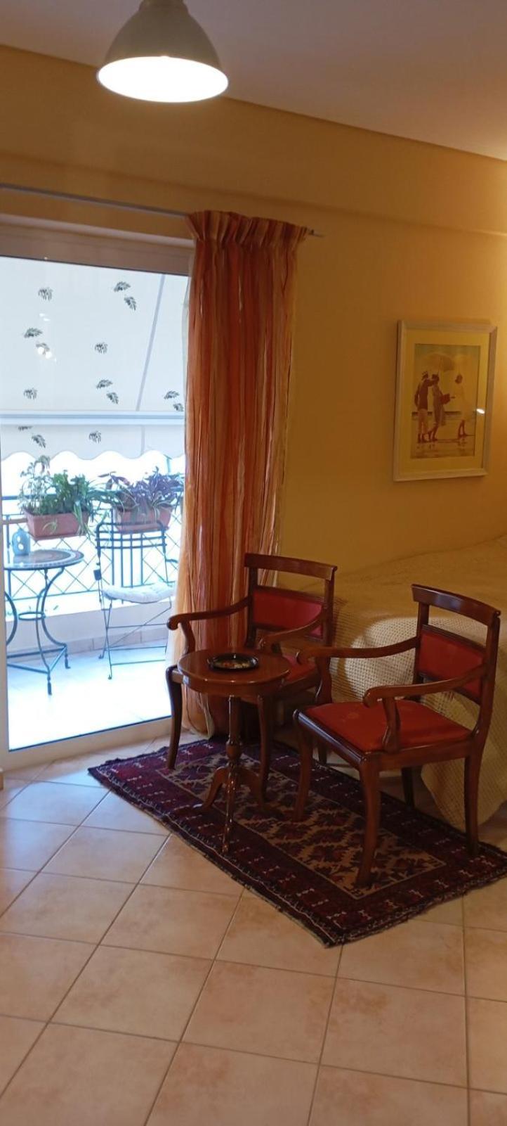 Apartamento Polyxeni Atenas Exterior foto